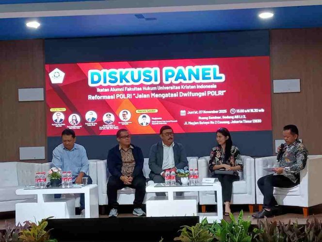 
					Ikatan Alumni Fakultas Hukum Universitas Kristen Indonesia (IKAFAH UKI) Sukses Gelar Diskusi Panel “Reformasi Polri: Jalan Mengatasi Dwifungsi Polri”