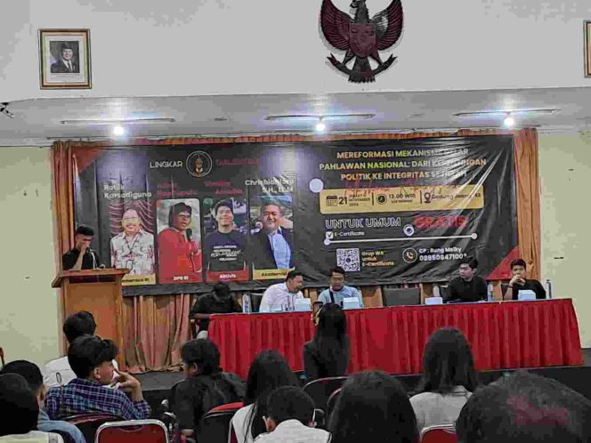 
					Dari Diskusi “Lingkar Dialektika”: Chrisbiantoro: “Mandela Membangun TRC, Kita Memberi Gelar Tanpa Kebenaran”