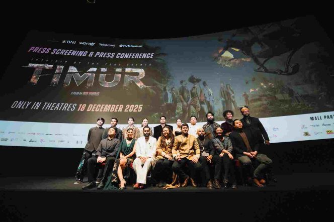
					Film Timur Gelar Gala Premiere Tak Biasa, Ubah Epicentrum XXI Jadi Hutan Rimba, Penonton Kagum dan Banjir Air Mata!