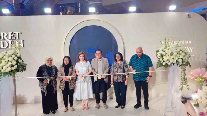 
					Secret Garden Rilis 2 Varian Parfum Baru di Eksibisi Imersif Bertajuk ‘Scent Embraced by Time’