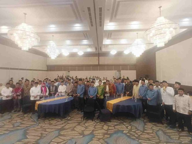 
					Mantan Wapres KH. Maaruf Amin Hadiri Halal Bihalal 2026 Presidium Pusat Majelis Alumni IPNU “Meneguhkan Ukhuwah, Menyatukan Langkah”