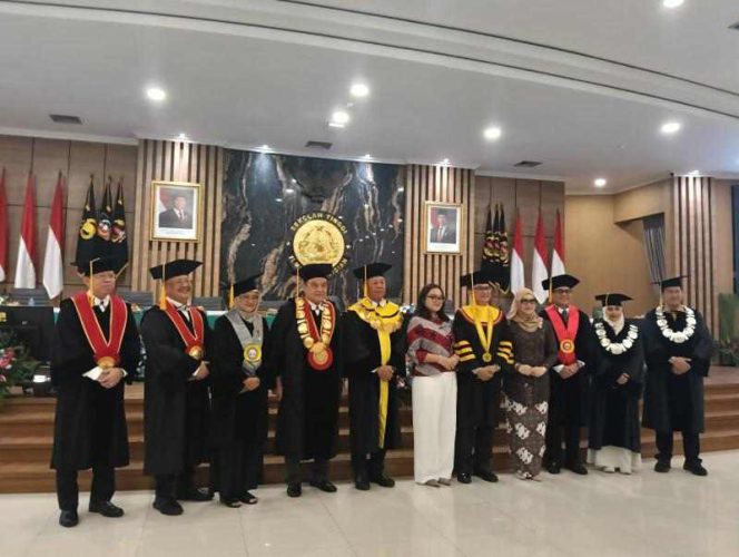 
					Irjen Pol Chaidir Resmi  Sandang Gelar Doktor Di Sidang Terbuka Promosi Doktor  Ilmu Kepolisian
