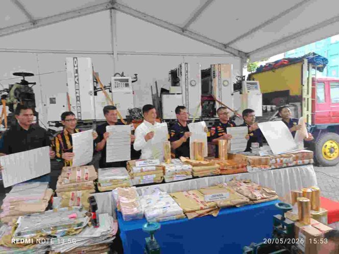 
					Bea Cukai dan BAIS TNI Bongkar Sindikat Percetakan Pita Cukai Ilegal di Jawa Tengah, Negara Selamatkan Potensi Kerugian Rp38,7 Miliar