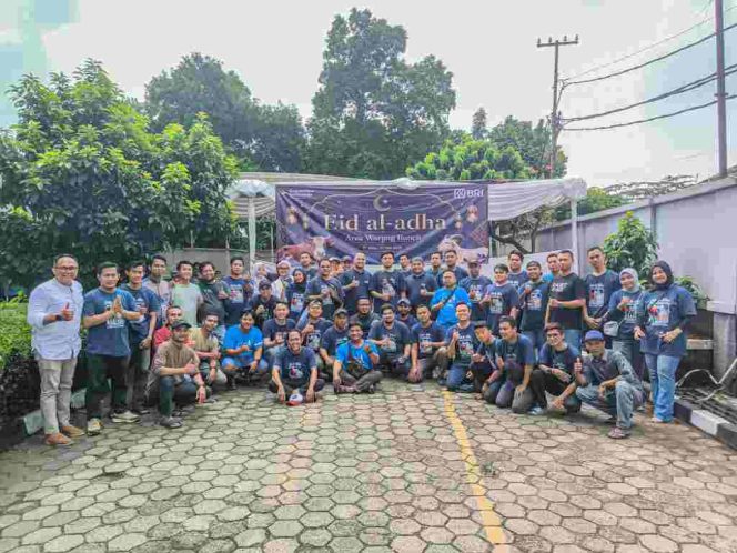 
					Gotong Royong Iduladha: BRI Kantor Cabang Pasar Minggu Tebar Kebahagiaan Lewat Kurban