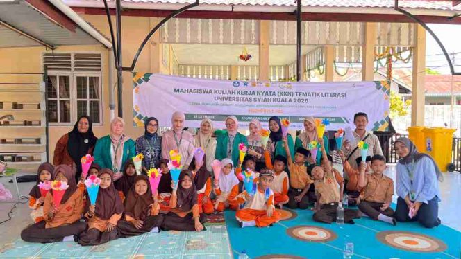 
					Bikin Anak Ketagihan Buku, KKN Literasi USK Ubah Cara Baca Jadi Seru di Gampong Limpok