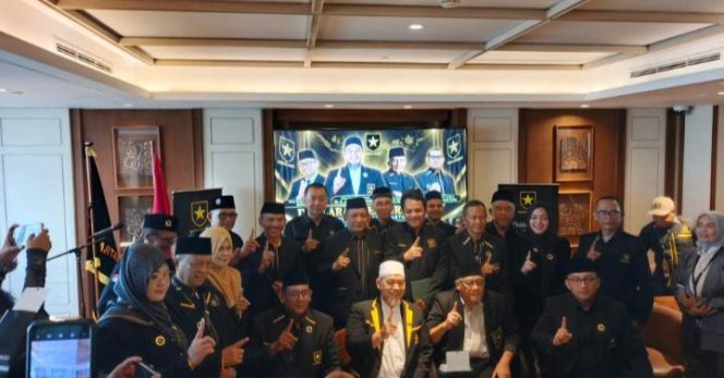 
					Dewan Pengurus Pusat (DPP) Partai Ummat Sukses Kukuhkan Susunan Kepengurusan Baru Periode 2026–2031